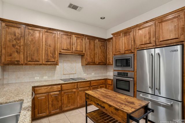130 Grassmarket, San Antonio, TX 78259