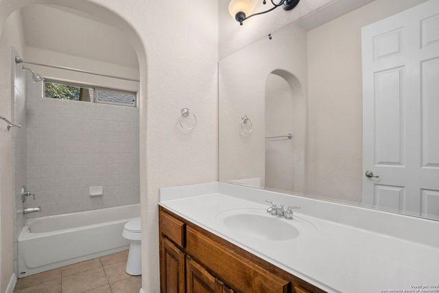 130 Grassmarket, San Antonio, TX 78259