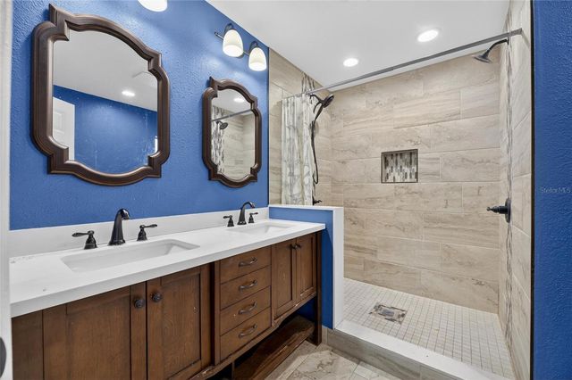 140 LOOKOUT DRIVE, Apollo Beach, FL 33572