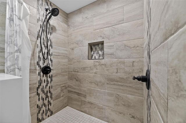 140 LOOKOUT DRIVE, Apollo Beach, FL 33572