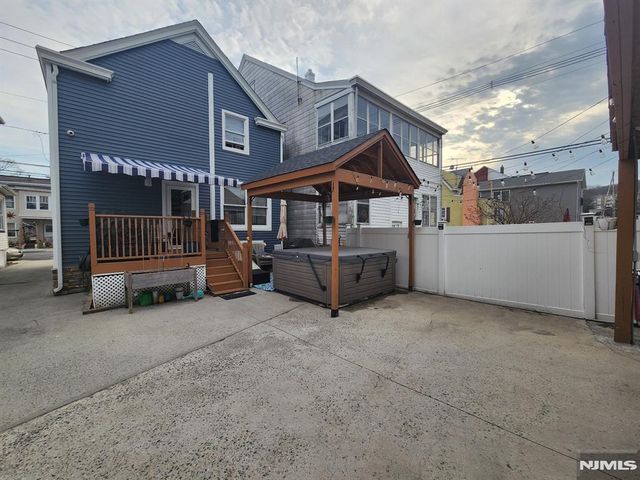 53 Barbour Street, Haledon, NJ 07508