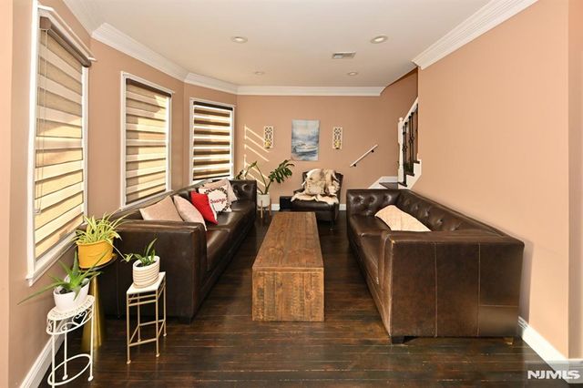 53 Barbour Street, Haledon, NJ 07508