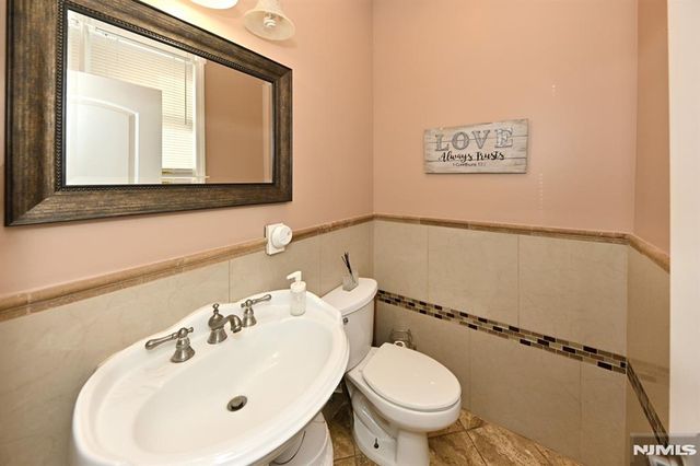 53 Barbour Street, Haledon, NJ 07508