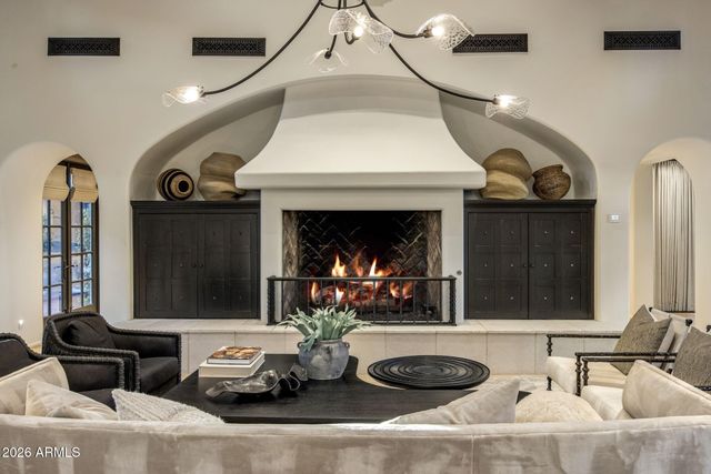 19890 N 101ST Way, Scottsdale, AZ 85255