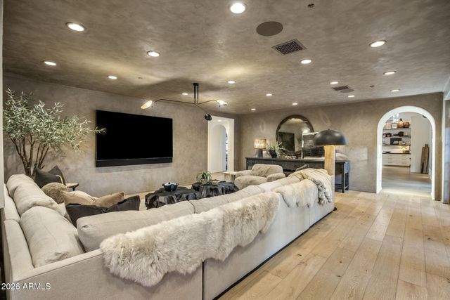 19890 N 101ST Way, Scottsdale, AZ 85255