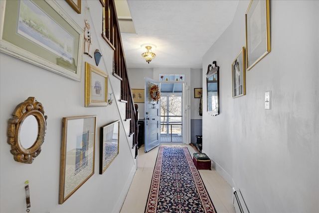 125 Sea Street, Hyannis, MA 02601