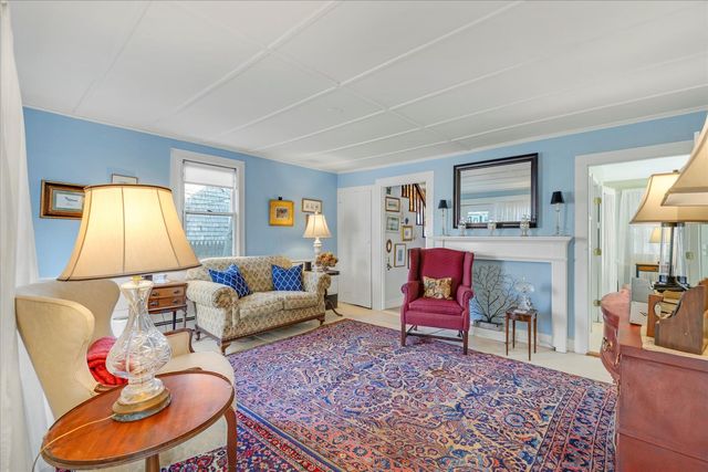 125 Sea Street, Hyannis, MA 02601