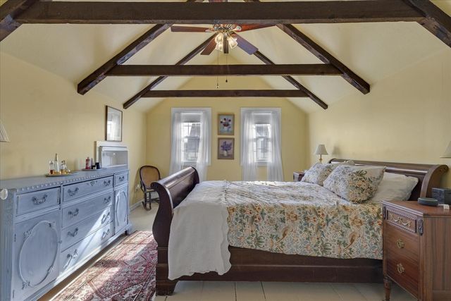 125 Sea Street, Hyannis, MA 02601