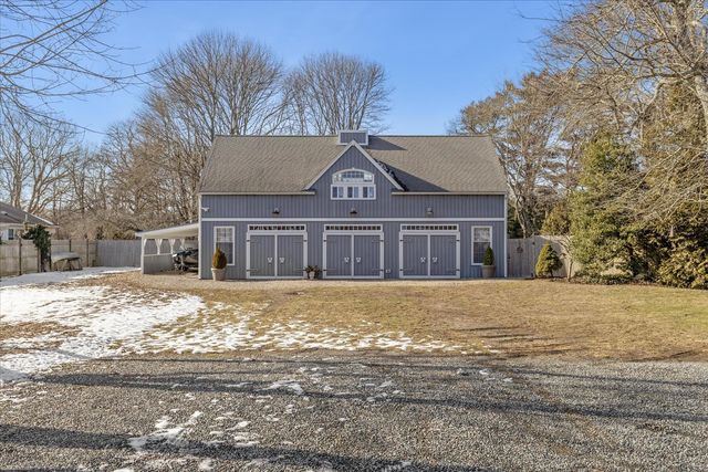 125 Sea Street, Hyannis, MA 02601