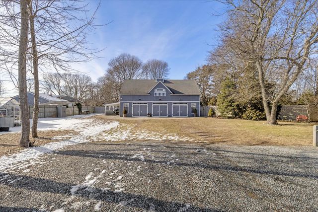 125 Sea Street, Hyannis, MA 02601