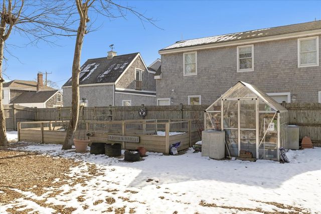 125 Sea Street, Hyannis, MA 02601