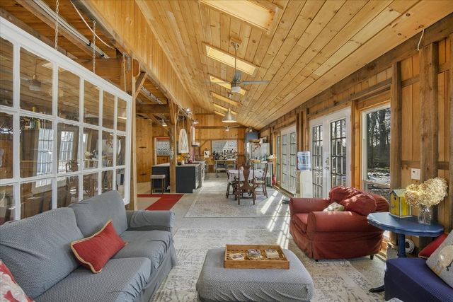 125 Sea Street, Hyannis, MA 02601