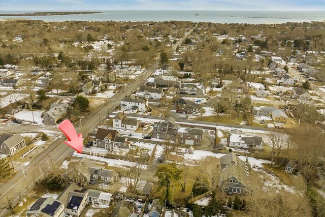 125 Sea Street, Hyannis, MA 02601