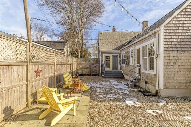 125 Sea Street, Hyannis, MA 02601