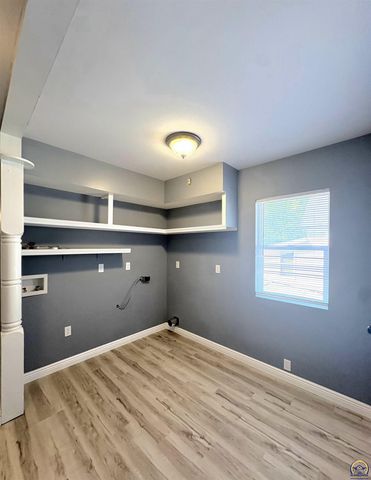 619 SW Buchanan ST, Topeka, KS 66606