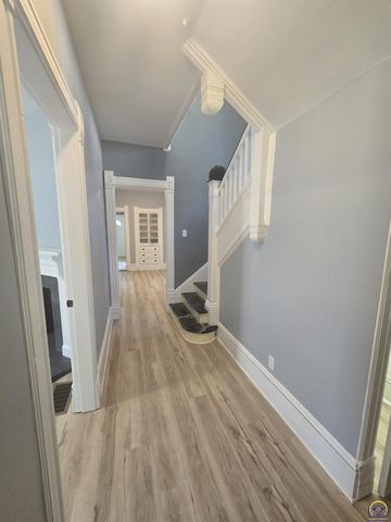619 SW Buchanan ST, Topeka, KS 66606