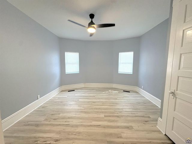 619 SW Buchanan ST, Topeka, KS 66606