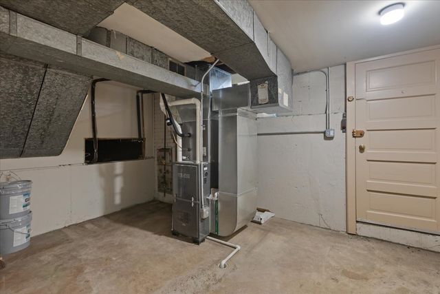 6745 N Saint Louis Avenue, Lincolnwood, IL 60712