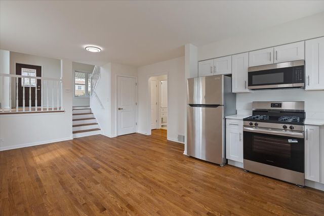 6745 N Saint Louis Avenue, Lincolnwood, IL 60712