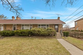 6745 N Saint Louis Avenue, Lincolnwood, IL 60712
