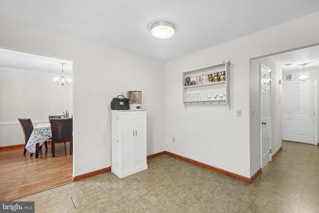 113 KINGS MILL CT, Harrisburg, PA 17110