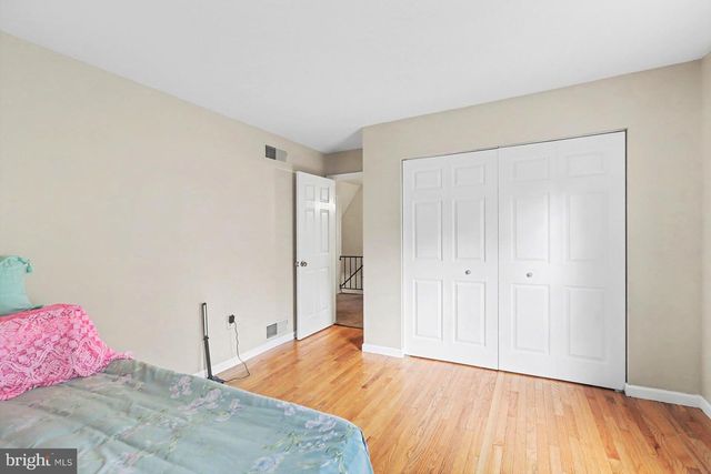 113 KINGS MILL CT, Harrisburg, PA 17110