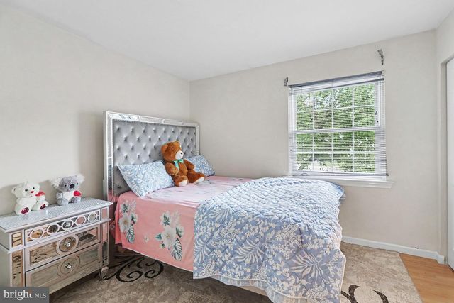 113 KINGS MILL CT, Harrisburg, PA 17110