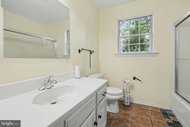 113 KINGS MILL CT, Harrisburg, PA 17110