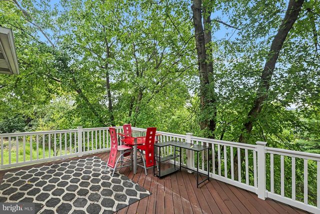113 KINGS MILL CT, Harrisburg, PA 17110