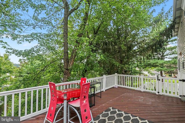 113 KINGS MILL CT, Harrisburg, PA 17110