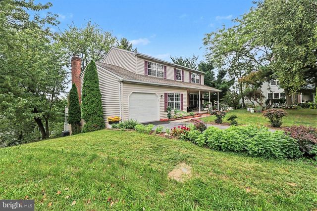113 KINGS MILL CT, Harrisburg, PA 17110