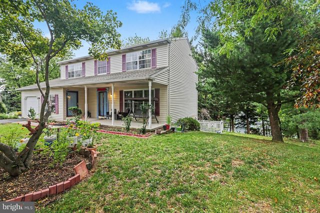113 KINGS MILL CT, Harrisburg, PA 17110