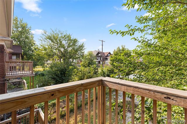 66 W Philadelphia Street, Detroit, MI 48202