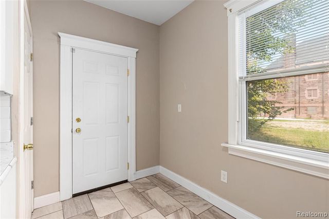 66 W Philadelphia Street, Detroit, MI 48202