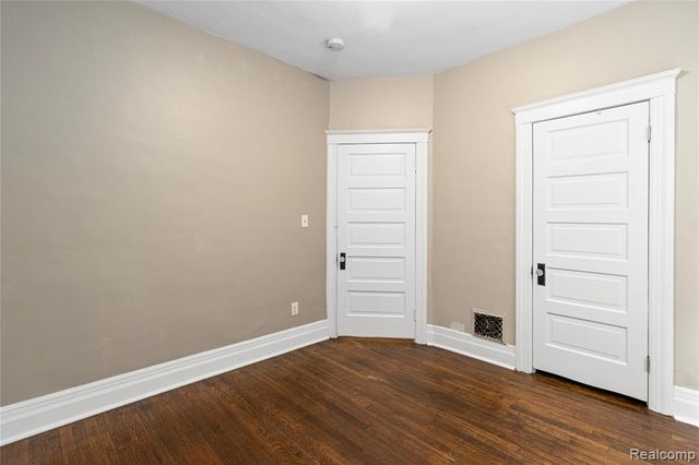 66 W Philadelphia Street, Detroit, MI 48202