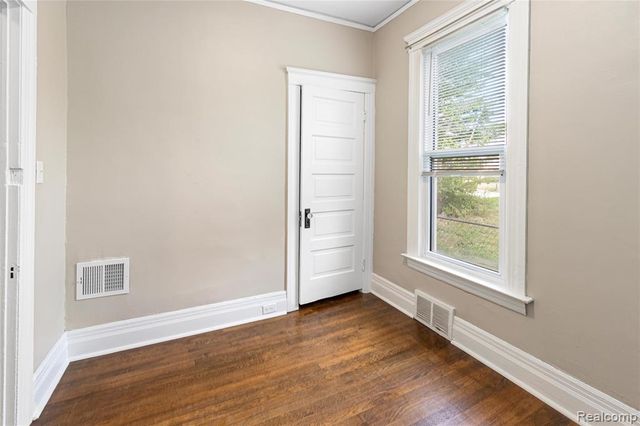 66 W Philadelphia Street, Detroit, MI 48202