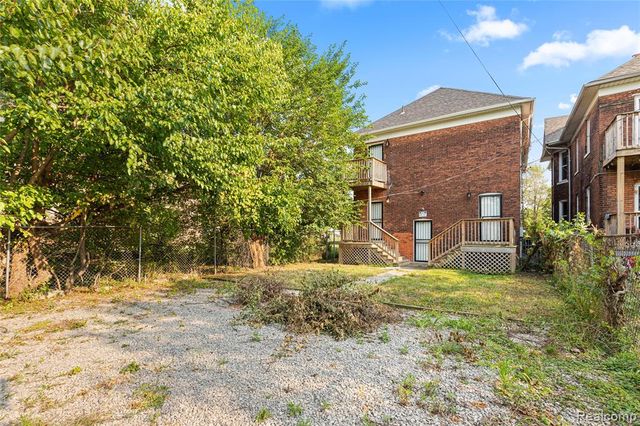 66 W Philadelphia Street, Detroit, MI 48202