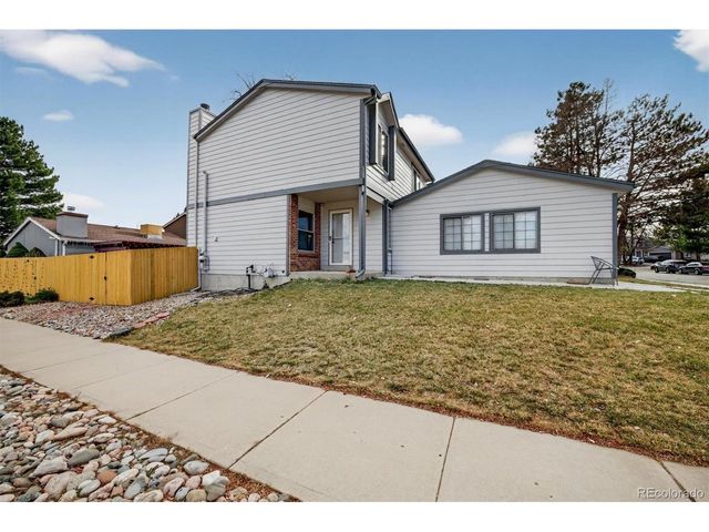 8096 Lee Ct, Arvada, CO 80005