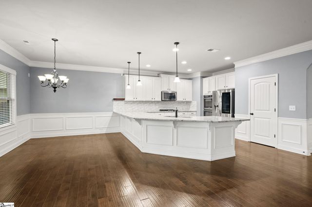 14 Foxmoor Court, Simpsonville, SC 29680