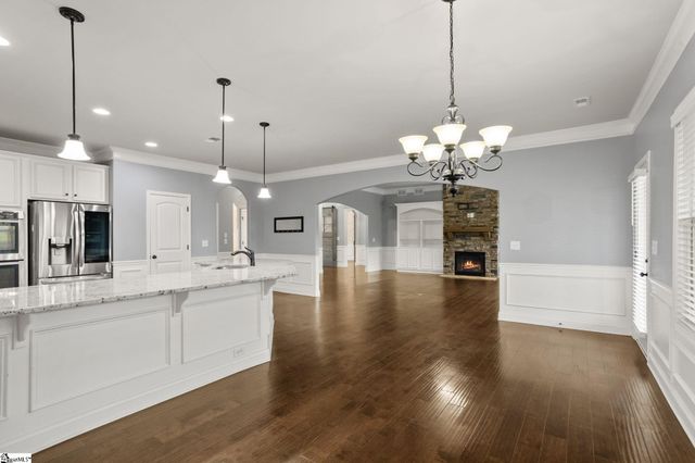 14 Foxmoor Court, Simpsonville, SC 29680