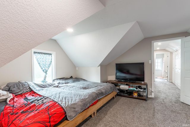 929 E Berry Street, Fort Wayne, IN 46803
