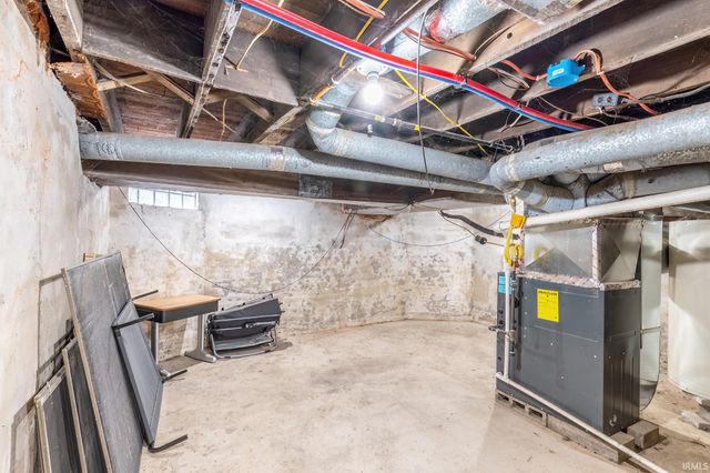 929 E Berry Street, Fort Wayne, IN 46803