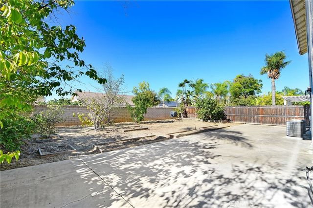 1051 Winthrop Drive, Corona, CA 92882