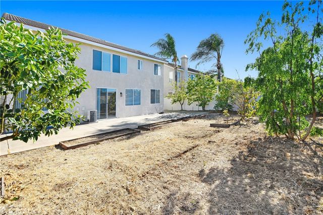 1051 Winthrop Drive, Corona, CA 92882