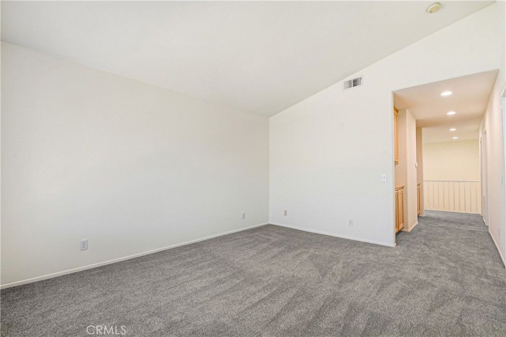 Image 14 of property listing at 1051 Winthrop Drive, Corona, CA 92882
