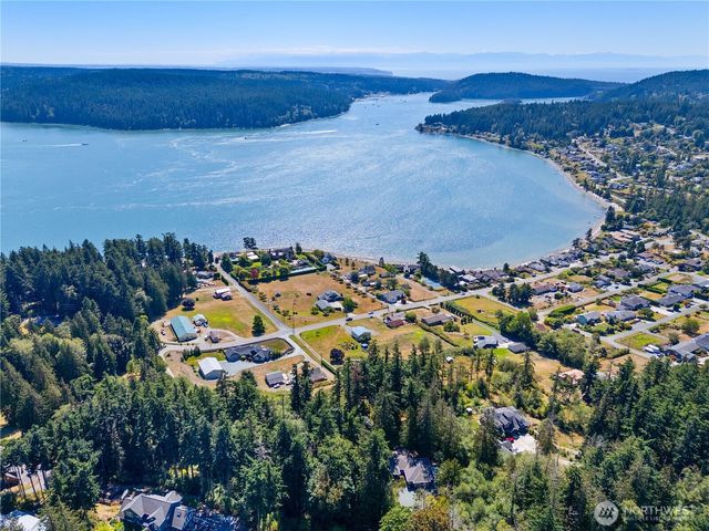 6608 Ivy Street, Anacortes, WA 98221