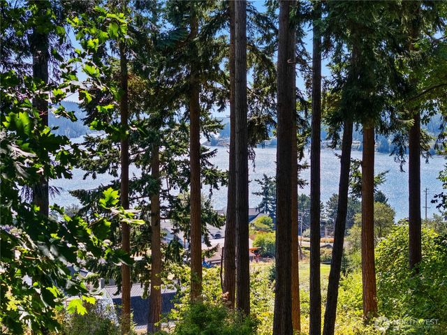 6608 Ivy Street, Anacortes, WA 98221