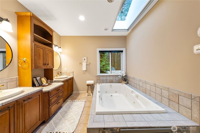 6608 Ivy Street, Anacortes, WA 98221