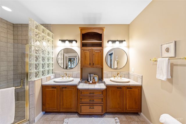 6608 Ivy Street, Anacortes, WA 98221