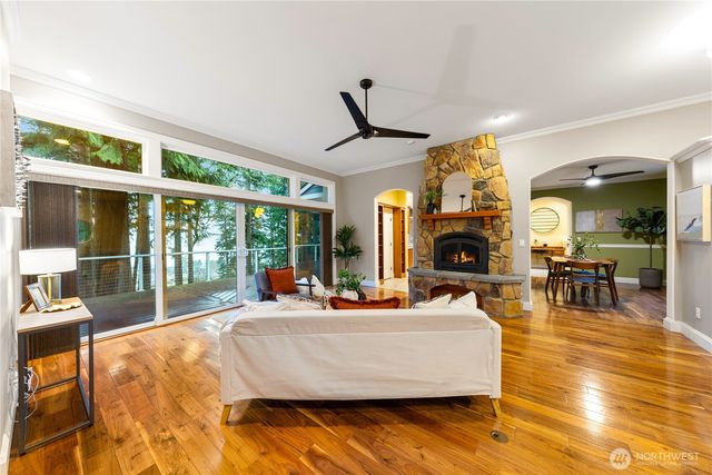 6608 Ivy Street, Anacortes, WA 98221